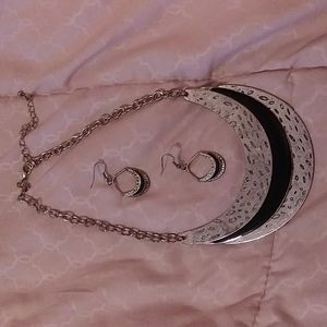 Necklace earring set